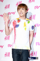 组图：SJ少女时代等明星出席某服饰品牌活动