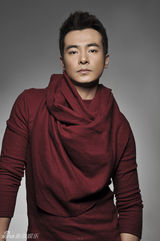 组图：于波复古写真英伦范儿十足