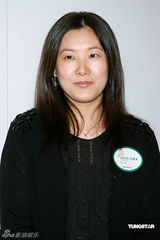 幻灯图：伏明霞直言不会再添子 华姐苟芸慧装扮抢眼