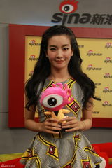 组图：李晟张睿领衔《花非花雾非雾》做客新浪