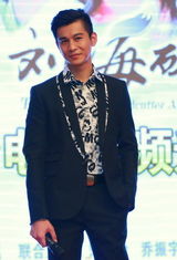 组图：乔振宇新剧携手宋祖英胞妹宋佳玲