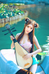 组图：江伊涵扮妖娆琵琶仙子写真曝光