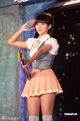 幻灯：豆花妹成新一代宅男女神 接棒瑶瑶代言游戏 