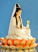 高清图：《西游记》观音像首曝光 已婚刘涛流露福态