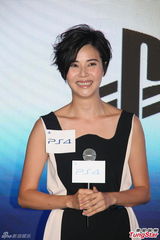 组图：蒙嘉慧送伊健游戏机 陈豪紧张太太临盆