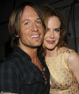 高清图：乡村音乐协会奖 妮可和老公台下秀恩爱