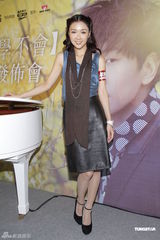 组图：林俊杰盼红馆开唱 薛凯琪撑房祖名不花心