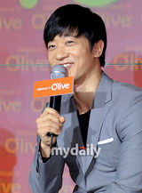 组图：Alex朴秀珍等出席厨艺节目发布会