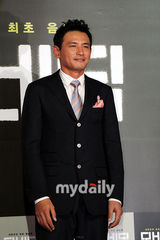 组图：韩星黄正民金敏姬新片《白鲸》媒体试映会