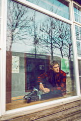 组图：明道冬日暖男写真散发文艺魅力