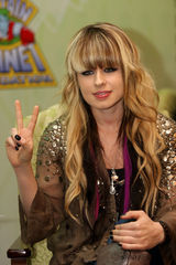 幻灯：2010和平音乐会发布会北京举行