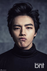 高清：韩星吕珍九时尚大片 游走于少年男人之间