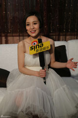 组图：郭采洁杨坤嗲妹配大叔不惧吐槽