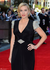 凯特-温丝莱特亮相《泰坦尼克号》3D版首映(图)