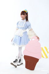 组图：台湾13岁女孩代言变辣妹 许雅涵将组新AKB48