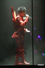 高清组图：许志安香港性感开唱 郑秀文现身不许求婚