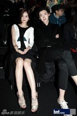 组图：TEEN TOP朴奎利等众星出席首尔时装周