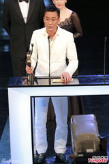 组图：梁家辉凭《寒战》获金像奖最佳男主角