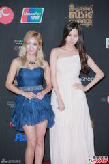 高清：EXO少时BB等亮相MAMA红毯 郭富城助阵