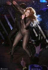 幻灯图：詹妮弗-洛佩兹纽约劲舞 全球各地迎新年