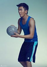 组图：贾青郭家铭助威奥运化身时尚剑客