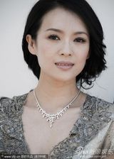 高清组图：章子怡宣传《最爱》 紫色蕾丝装恬静优雅