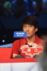 幻灯组图：快男300强突围赛首场 9位选手晋级60强