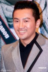 高清：苏有朋黄圣依广西宣传新片 见面会谈笑风生