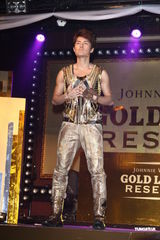 组图：潘玮柏挖坑给吴克群跳 问夜店把妹经验