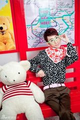 组图：《快男》海选“奇葩男”写真风格多样