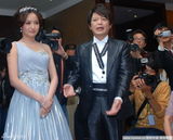 幻灯图：韩雨芹嫁豪门上海再摆酒 向张国立夫妇敬茶