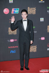 高清：EXO少时BB等亮相MAMA红毯 郭富城助阵