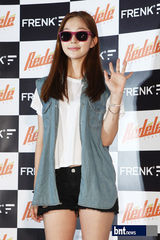 组图：神话Andy墨镜品牌上市众星助阵