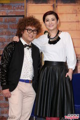 组图：Hebe惹“敛财”风波 Selina声援好姐妹