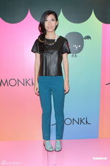 组图：曲婉婷与众高歌同乐 将继续个人演唱会