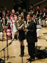 高清组图：尚雯婕三语主持法国音乐节