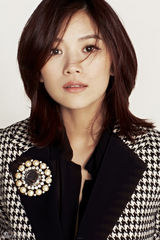 组图：曹曦文午后慵懒写真 气质从容优雅