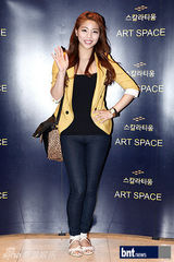 组图：众星捧场ULALASESSION林允泽婚礼