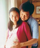 组图：朱军夫妇结婚19周年写真曝光 夫唱妇随情意浓