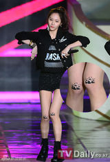 高清组图：金秀贤获大众文化奖 EXO-K等热唱助阵