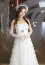 高清组图：日本女星上户彩10款华丽婚纱写真 