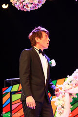 组图：《现代猛士录》热演 吕颂贤成“迷途羔羊”