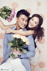 组图：曾泳醍贺刚情侣写真 海归男女叙写甜蜜爱恋