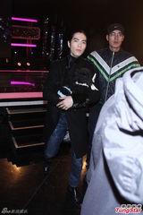 组图：萧敬腾再遭恐吓 出席活动特携萌宠作陪