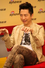 高清组图：庾澄庆做客畅聊新专辑《到死都要18岁》