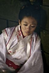 组图：《后宫》将杀青 安以轩剧照曝光惹人怜爱