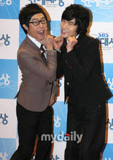 幻灯图集：09SBS演艺大奖颁奖礼 众星熠熠气氛热闹