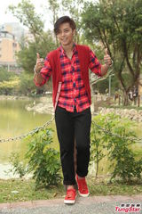 组图：罗志祥度假晒出黝黑肌肤 涨身价谢星爷