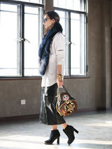 组图：韩雪演绎春装街拍 妙曼身姿尽显优雅魅力