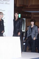 高清组图：韩团Superjunior新专辑记者会